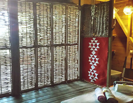 Gîte_Bungalow_Famille_Couple_Cabane_perchée_Arbre_Insolite_Atypique_Originale_Ecolodge_Spacieuse_Confortable_Pleine nature_Forêt tropicale_Plage_Deshaies_Guadeloupe_Caraïbes